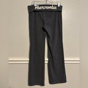 A&F Grey Perfect Stretch Pants w/ Abercrombie flap across back size Large